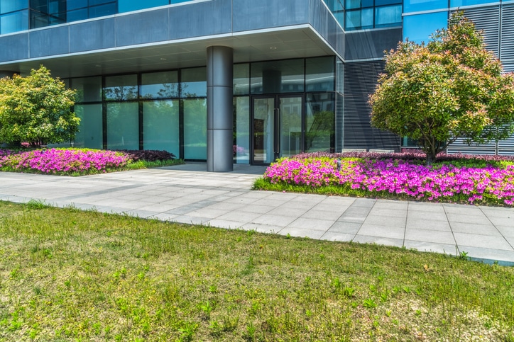 Elevate Your Business for 2023 With Commercial Landscaping by Our Experts